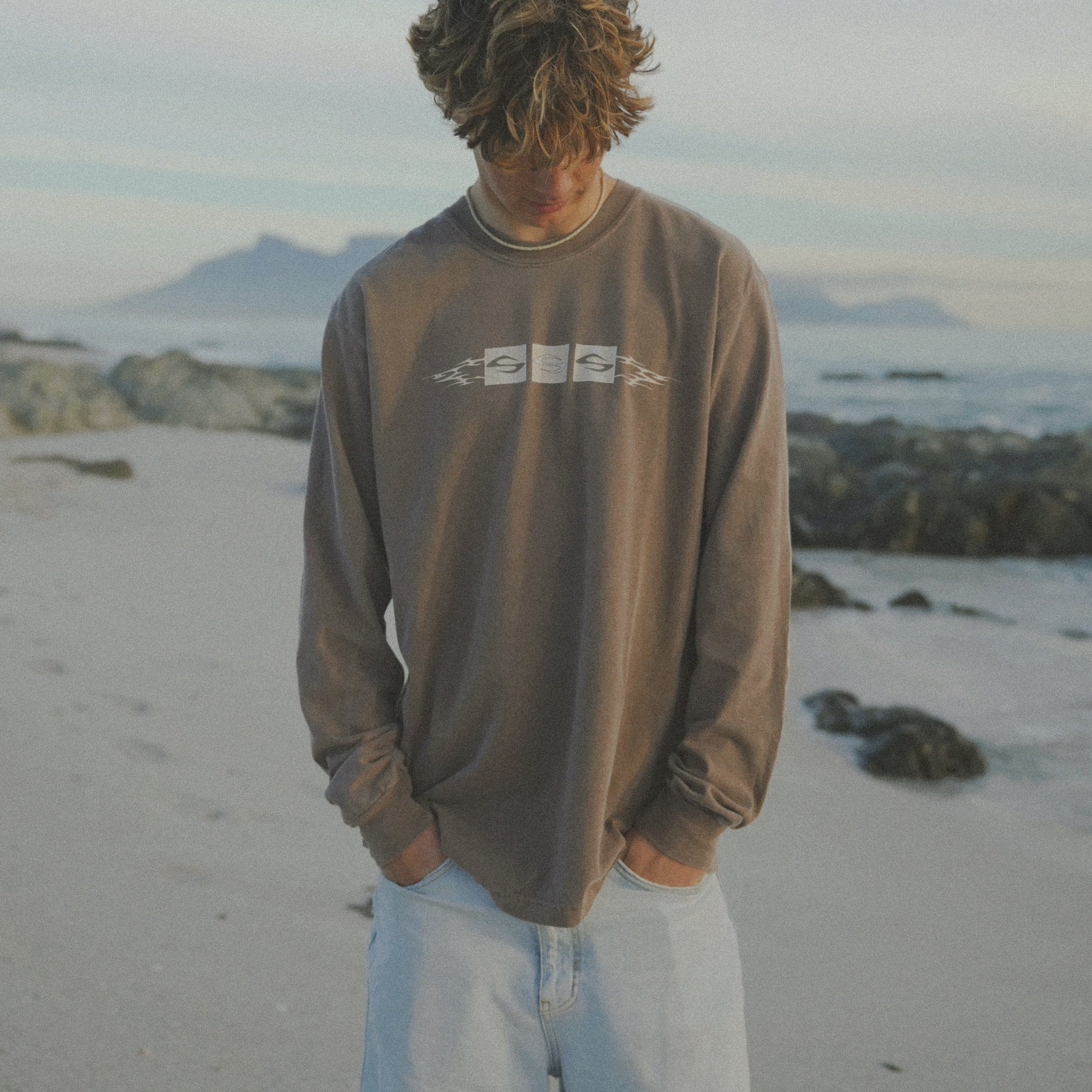 90s LONG SLEEVE - Faded Brown